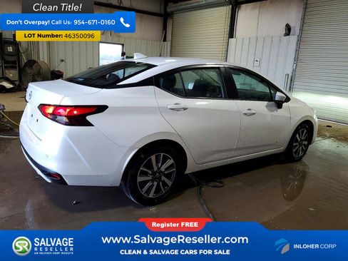 Used 2025 Nissan Versa SV image 4