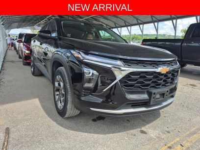 Used 2025 Chevrolet Trax LT w/ LT Convenience Package