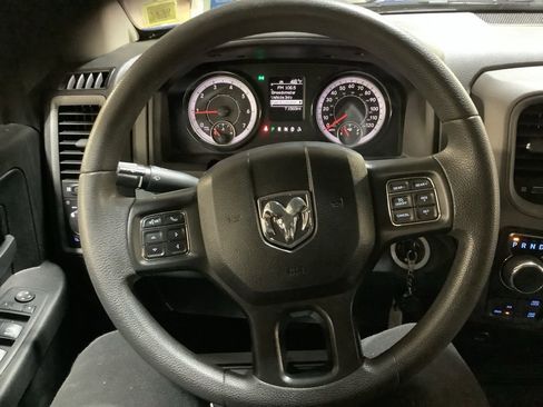 Used 2019 RAM 1500 Express image 23