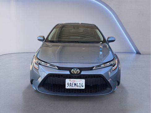 Used 2022 Toyota Corolla LE w/ Carpet Mat Package (TMS) FWD image 2