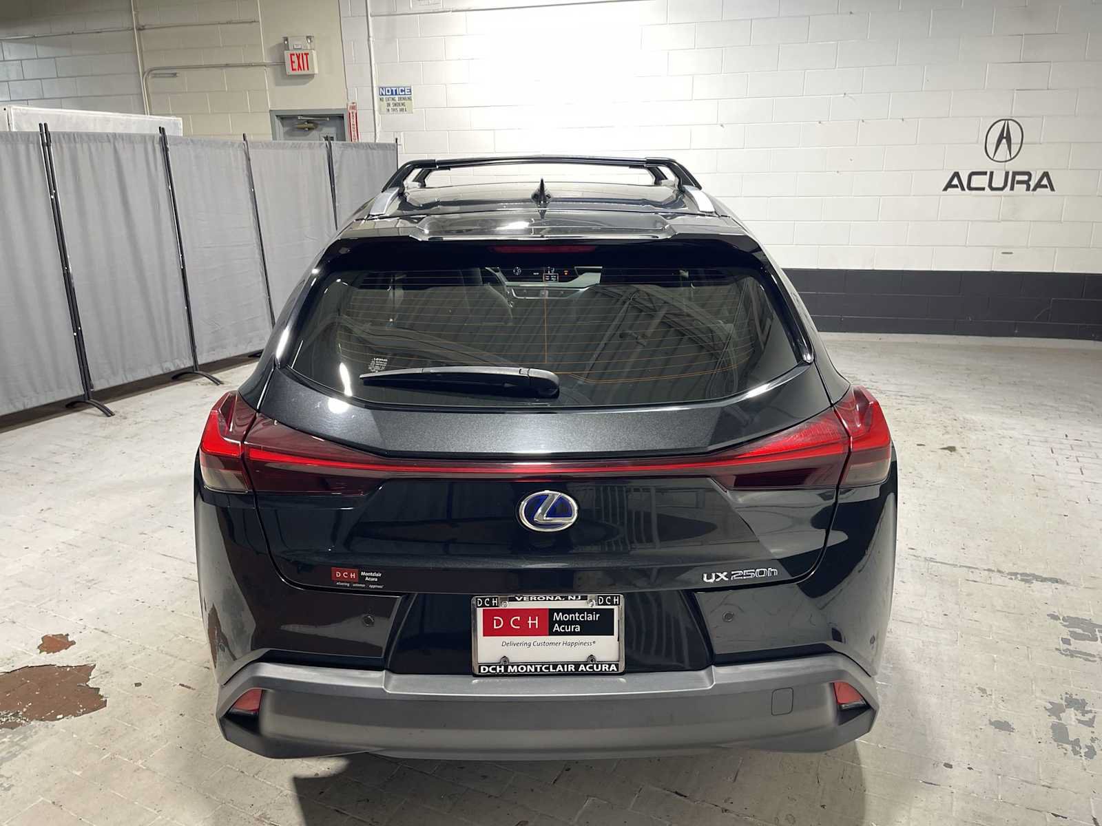 Used 2022 Lexus UX 250h w/ Premium Package AWD/4WD image 5