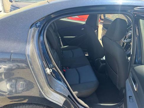 Used 2018 Toyota Yaris iA image 11