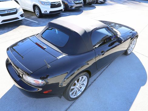 Used 2006 MAZDA MX-5 Miata Grand Touring w/ Suspension Pkg image 36