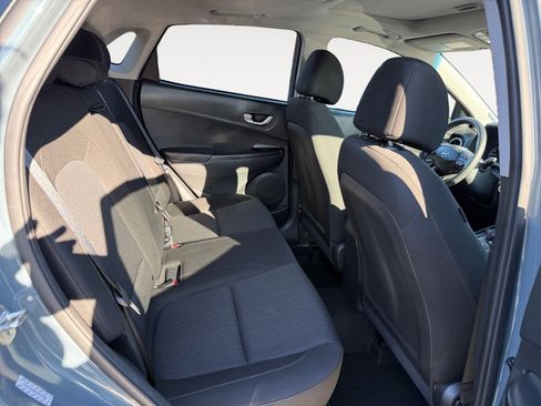 Used 2022 Hyundai Kona SEL w/ Convenience Package image 18