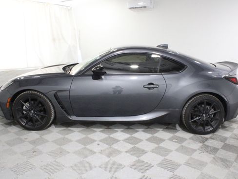 Used 2025 Toyota GR86 Premium w/ ALL Weather Mat Package (TMS) RWD image 31