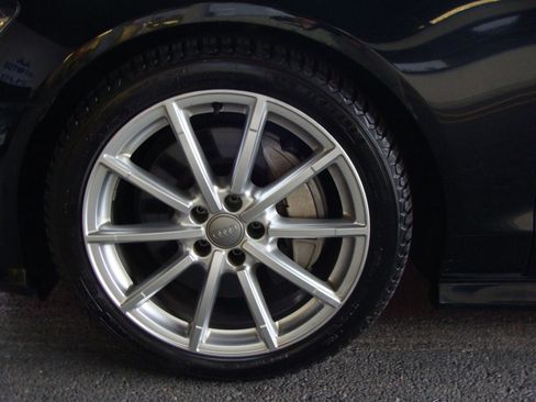 Used 2017 Audi A6 3.0T Premium Plus w/ 19" Sport Package image 38