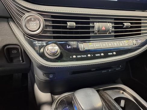 Used 2021 Lexus LS 500 w/ Accessory Package (Z2) RWD image 13