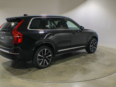 Used 2023 Volvo XC90 B5 Plus w/ Protection Package Premier AWD/4WD image 5