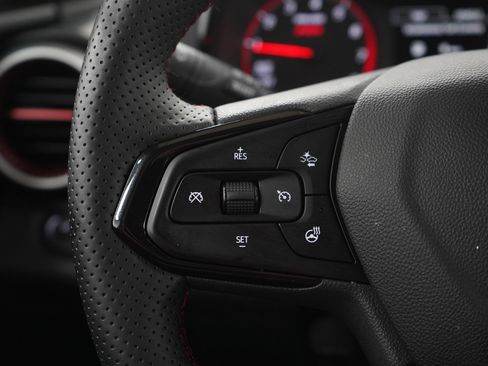 Used 2024 Chevrolet Trax RS w/ Driver Confidence Package FWD image 26