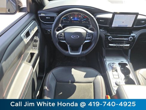Used 2023 Ford Explorer ST-Line w/ Class IV Trailer Tow Package AWD/4WD image 26