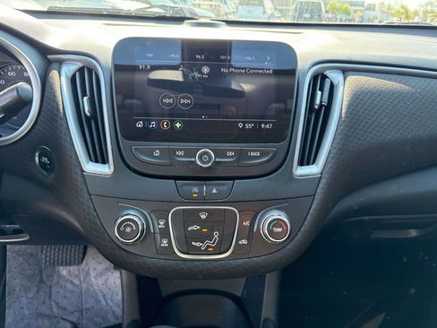 Used 2022 Chevrolet Malibu LS image 11