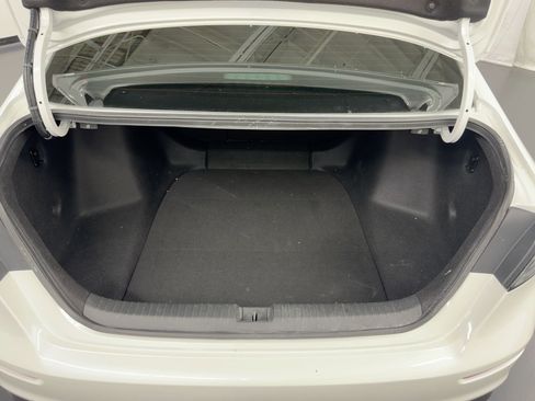 Certified 2025 Honda Accord SE image 27