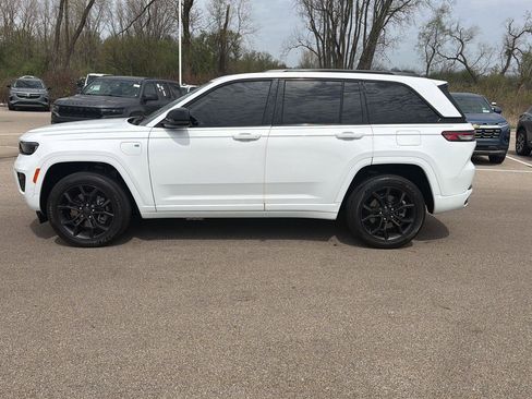 Used 2023 Jeep Grand Cherokee 30th Anniversary AWD/4WD image 2