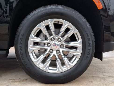 Used 2021 GMC Yukon SLT w/ SLT Premium Package image 8