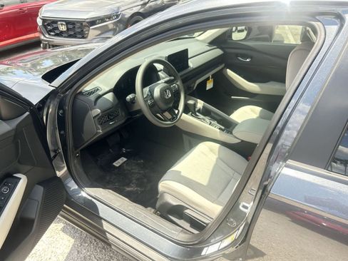 New 2026 Honda Accord LX image 10
