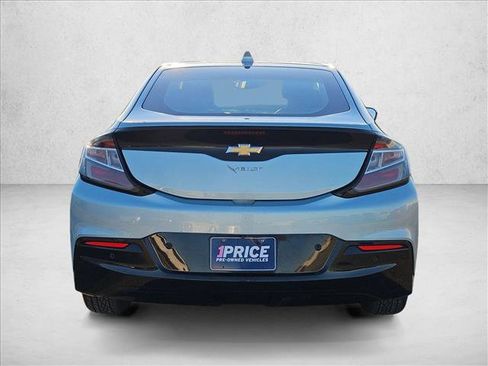 Used 2018 Chevrolet Volt Premier w/ Driver Confidence Package image 2