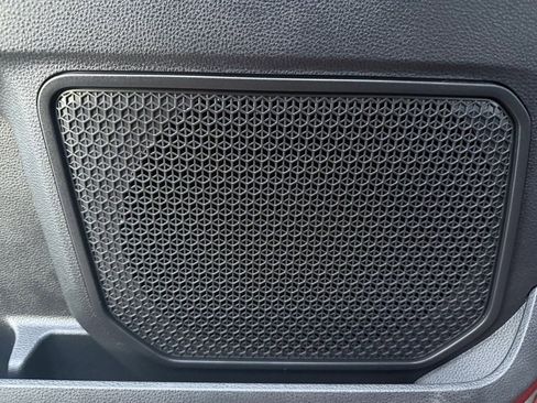 Used 2022 Toyota Tundra SR5 w/ SR5 Convenience Package image 15