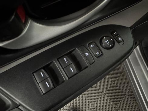 Used 2021 Honda CR-V LX image 19