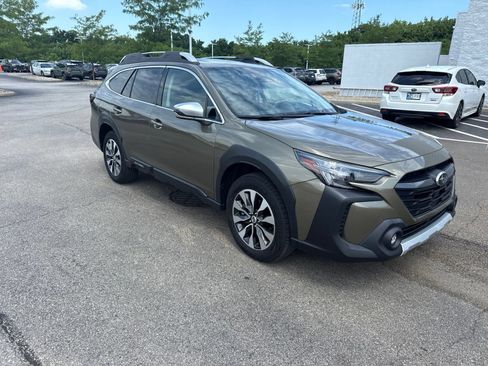 Used 2024 Subaru Outback Touring XT AWD/4WD image 8