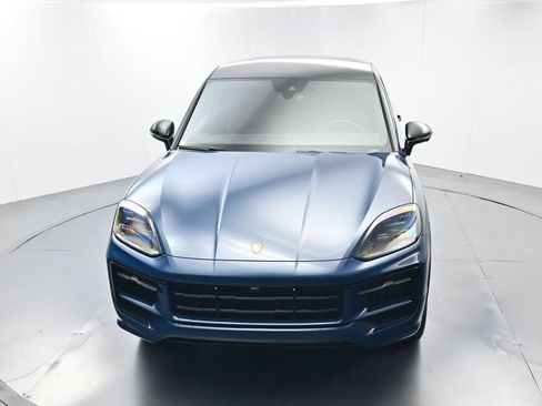 Certified 2025 Porsche Cayenne Coupe AWD/4WD image 41