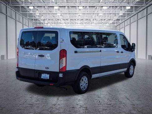 Used 2023 Ford Transit 350 XLT RWD image 5