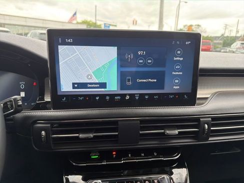 Certified 2023 Lincoln Corsair AWD w/ Equipment Group 101A image 23