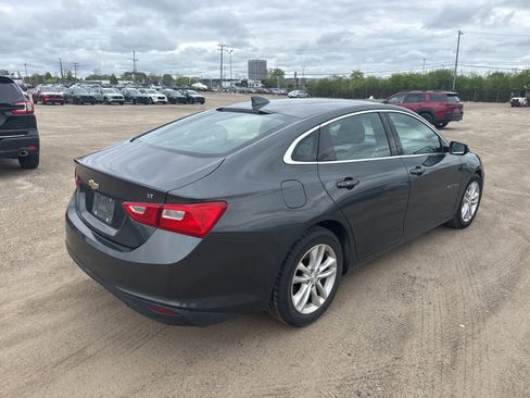 Used 2016 Chevrolet Malibu LT FWD image 3
