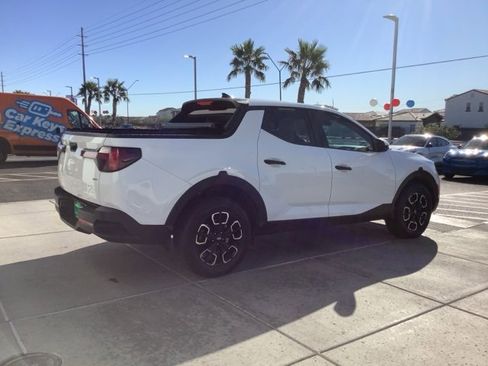 Used 2022 Hyundai Santa Cruz SEL image 9