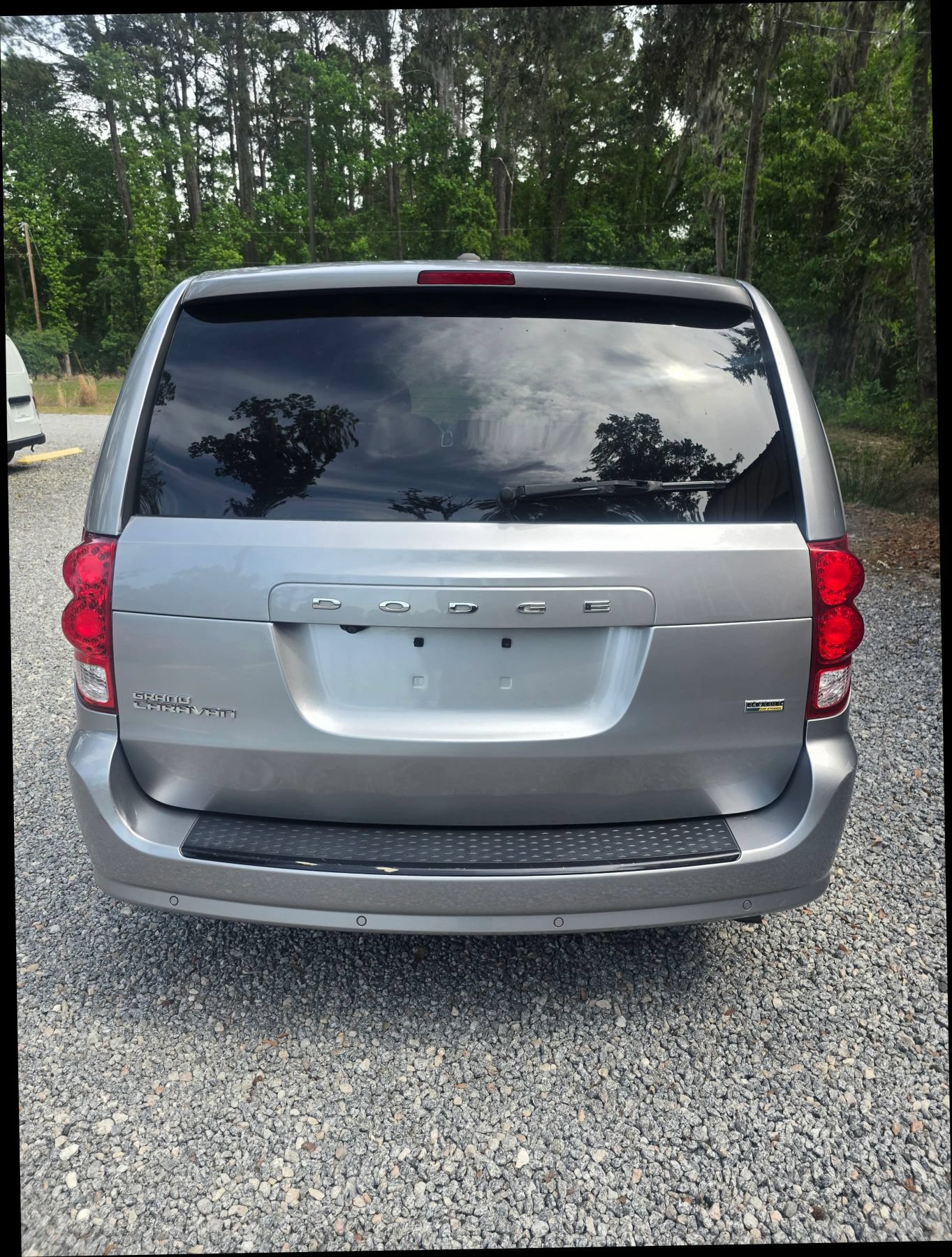 Used 2019 Dodge Grand Caravan SE FWD image 11