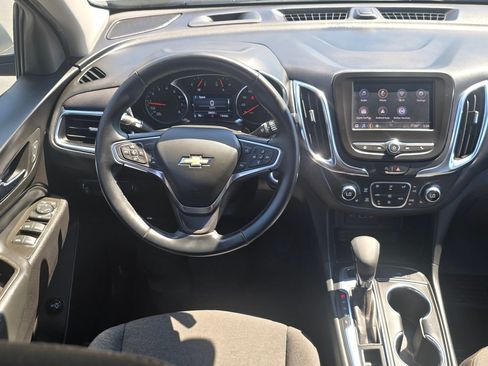 Used 2024 Chevrolet Equinox LT AWD/4WD image 3