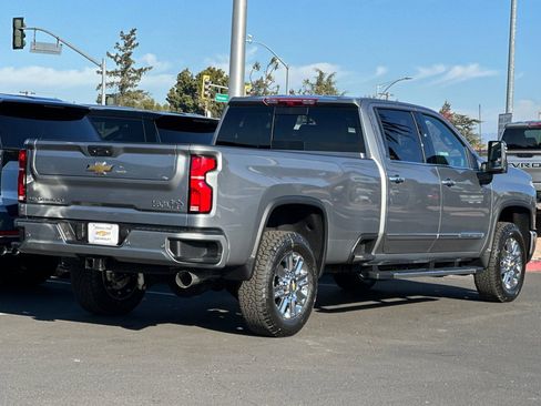 New 2026 Chevrolet Silverado 2500 High Country w/ Max Trailering Package AWD/4WD image 4