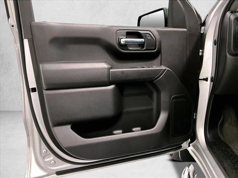 Used 2022 Chevrolet Silverado 1500 Custom RWD image 18