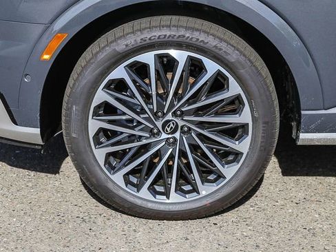 New 2026 Hyundai Palisade Calligraphy FWD image 11