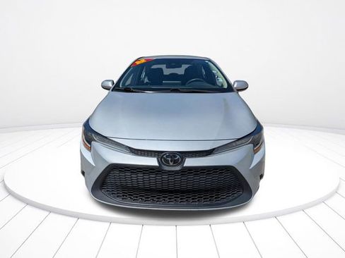 Used 2022 Toyota Corolla LE image 9