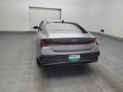Used 2024 Hyundai Elantra SEL FWD image 6