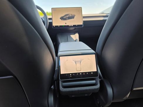 Used 2024 Tesla Model 3 Long Range AWD/4WD image 30
