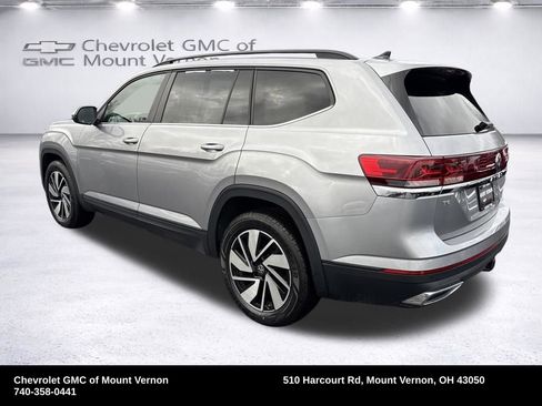 Used 2025 Volkswagen Atlas SE image 3