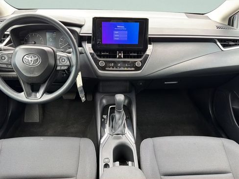 Used 2025 Toyota Corolla LE FWD image 12