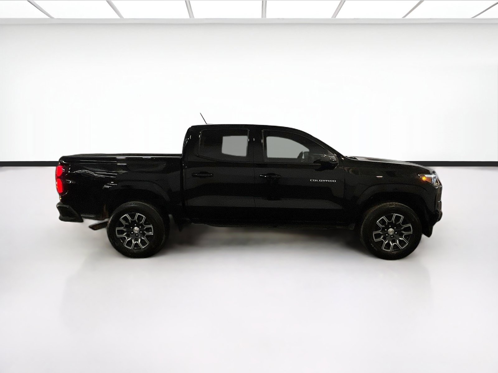 Used 2023 Chevrolet Colorado LT w/ LT Convenience Package III RWD image 24