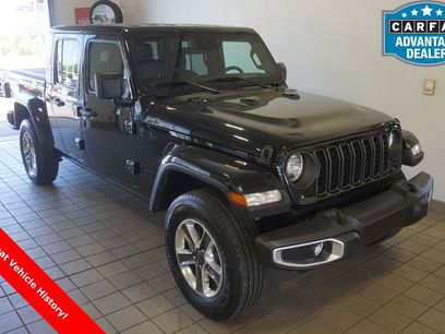 Used 2024 Jeep Gladiator Sport w/ Premium Package