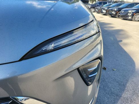 Used 2025 Buick Enclave Preferred w/ Power Package image 7