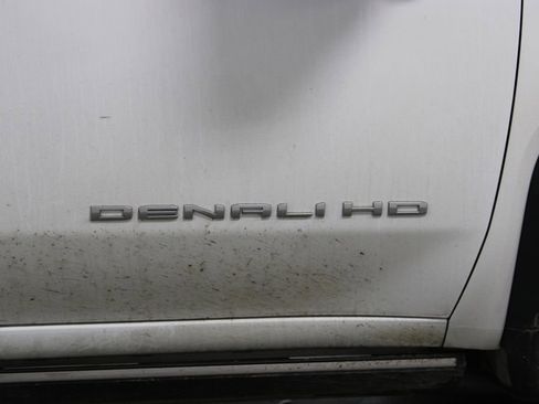 Used 2023 GMC Sierra 3500 Denali w/ Denali Ultimate Package image 12