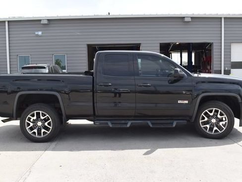 Used 2017 GMC Sierra 1500 SLT AWD/4WD image 4
