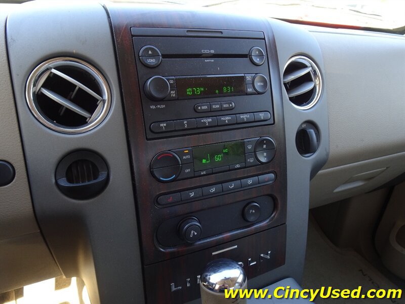Used 2006 Lincoln Mark LT 2WD image 18