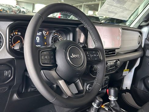 New 2026 Jeep Gladiator Sport image 37