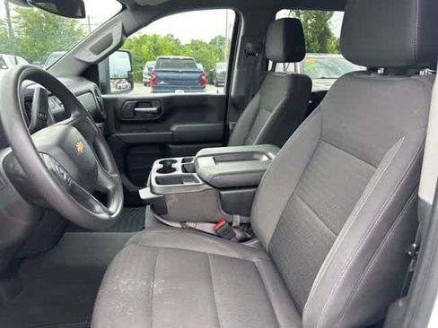 Used 2024 Chevrolet Silverado 2500 Custom w/ Custom Value Package AWD/4WD image 4