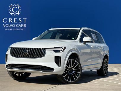 New 2026 Volvo XC90 B5 Plus w/ Protection Package Premier