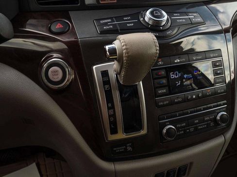 Used 2015 Nissan Quest Platinum image 20