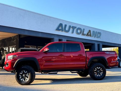 Used 2021 Toyota Tacoma TRD Off-Road image 4