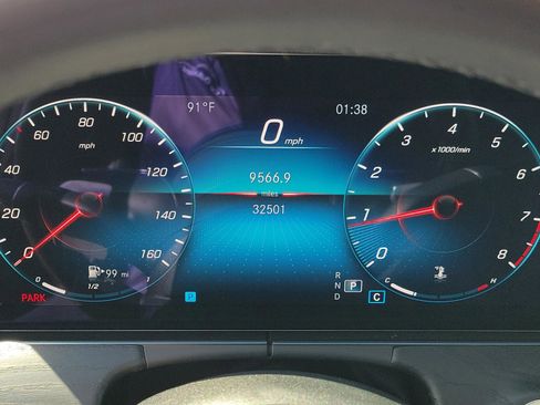 Used 2022 Mercedes-Benz E 350 Sedan image 28